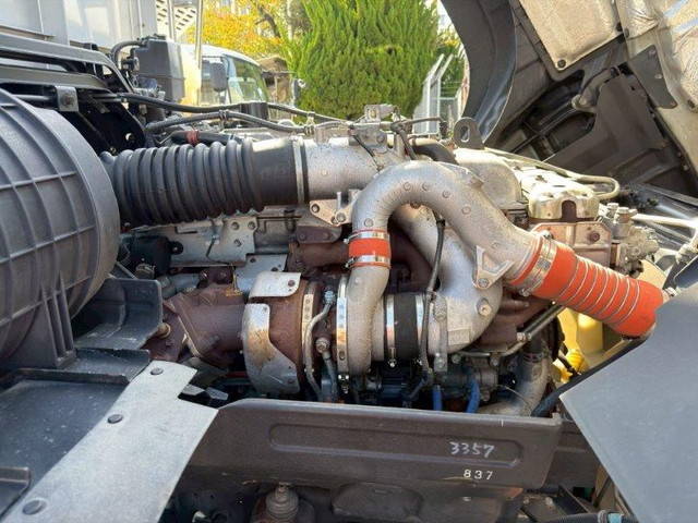 いすゞギガアルミブロック大型（10t）[写真21]