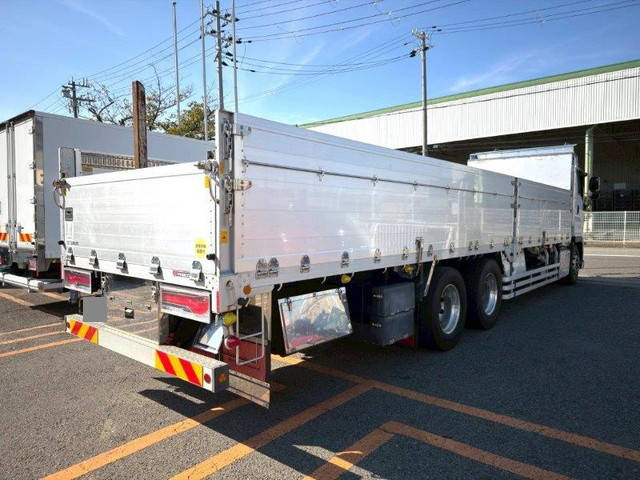 いすゞギガアルミブロック大型（10t）[写真04]