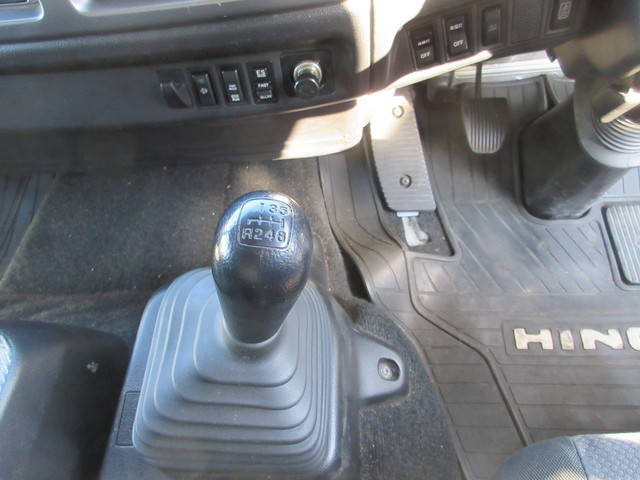 日野レンジャーアルミブロック中型（4t）[写真15]