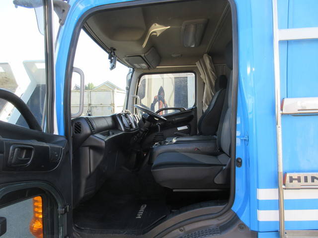 日野レンジャーアルミブロック中型（4t）[写真19]