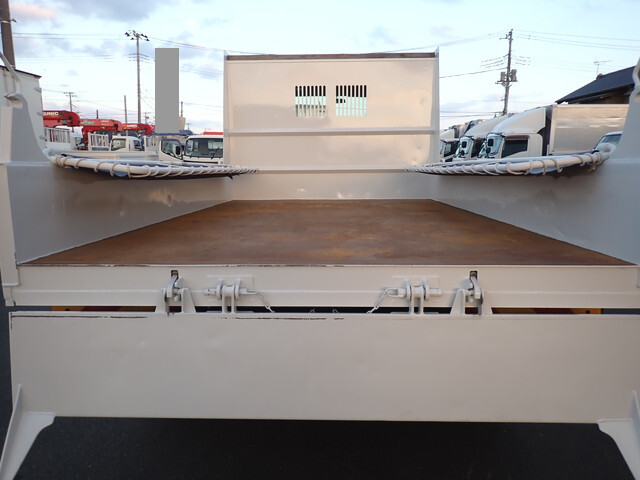 いすゞフォワードダンプ中型（4t）[写真10]