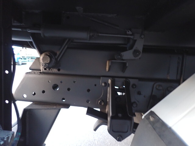 いすゞフォワードダンプ中型（4t）[写真26]