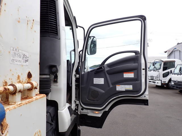 いすゞフォワードダンプ中型（4t）[写真28]