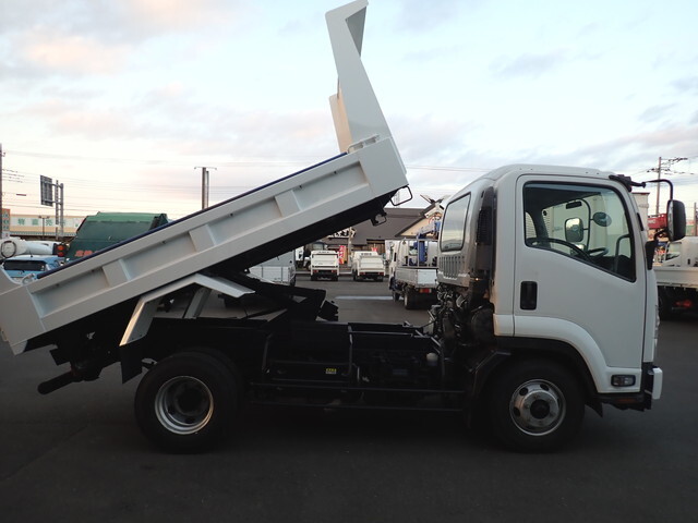 いすゞフォワードダンプ中型（4t）[写真04]