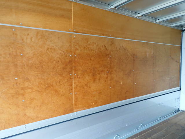 三菱ふそうキャンターアルミウイング小型（2t・3t）[写真19]