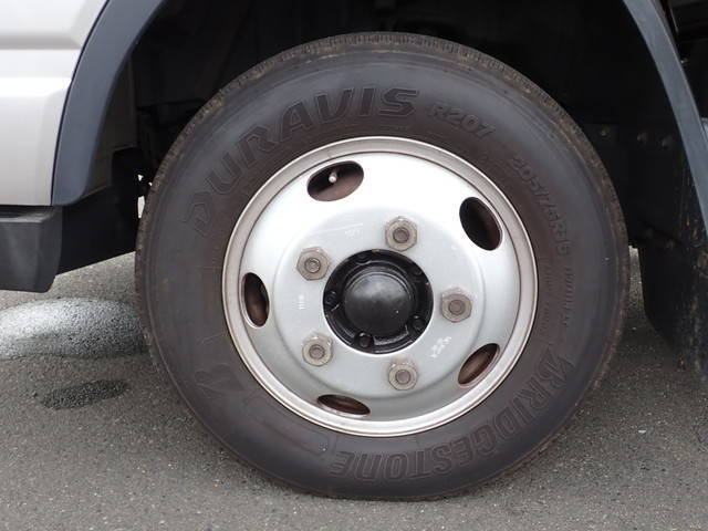 三菱ふそうキャンターアルミウイング小型（2t・3t）[写真25]