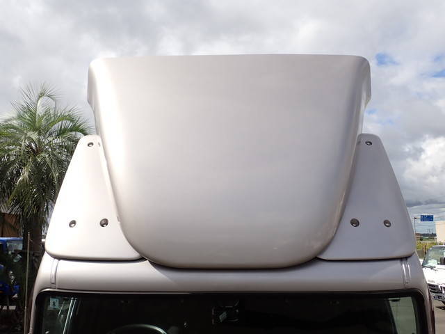 三菱ふそうキャンターアルミウイング小型（2t・3t）[写真33]