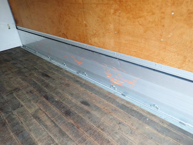 三菱ふそうキャンターアルミウイング小型（2t・3t）[写真38]