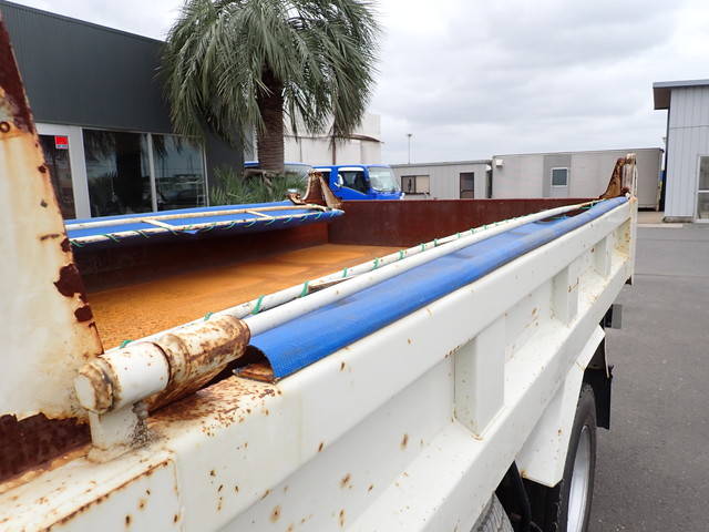 いすゞフォワードダンプ中型（4t）[写真14]