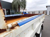 いすゞフォワードダンプ中型（4t）[写真15]