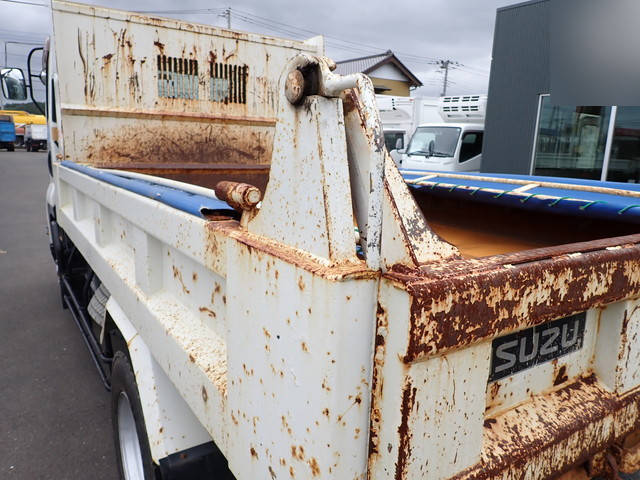 いすゞフォワードダンプ中型（4t）[写真15]