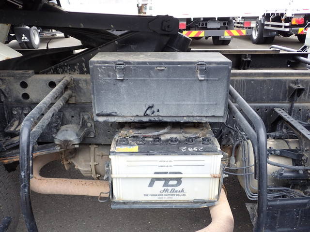 いすゞフォワードダンプ中型（4t）[写真28]