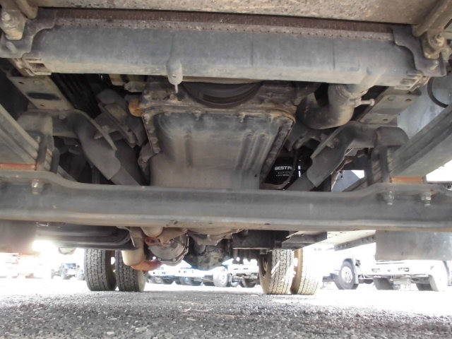 いすゞエルフパッカー車（塵芥車）小型（2t・3t）[写真17]