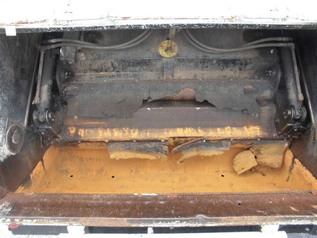 いすゞエルフパッカー車（塵芥車）小型（2t・3t）[写真04]