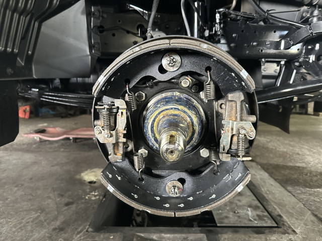 日野レンジャー平ボディ増トン（6t・8t）[写真12]