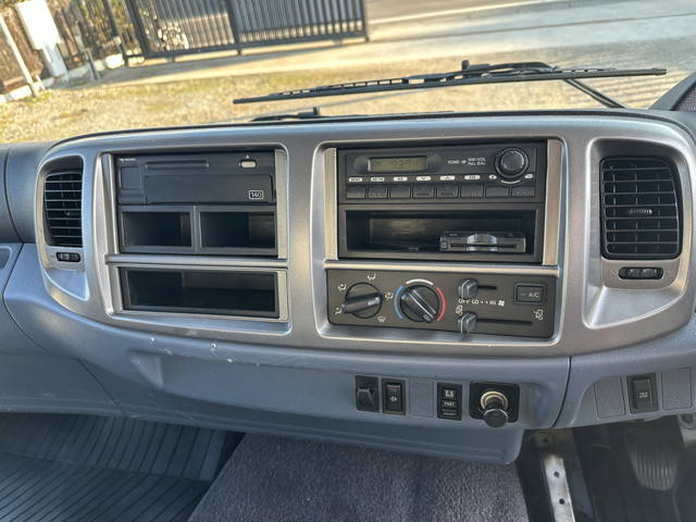 日野レンジャー平ボディ増トン（6t・8t）[写真31]