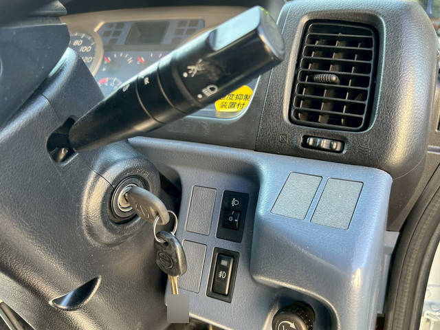 日野レンジャー平ボディ増トン（6t・8t）[写真36]