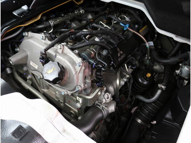 三菱ふそうキャンターダブルキャブ（Wキャブ）小型（2t・3t）[写真17]