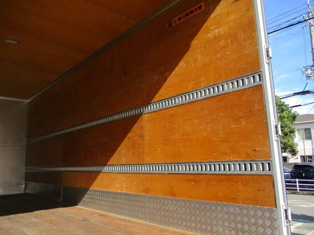 日野レンジャーアルミバン中型（4t）[写真17]