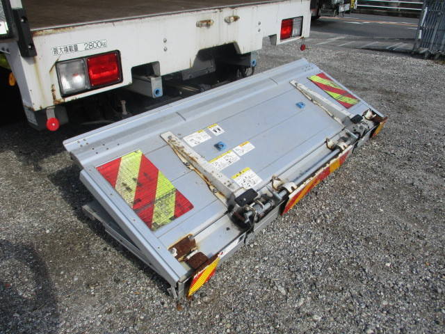 日野レンジャーアルミバン中型（4t）[写真22]