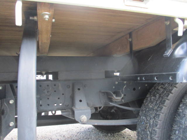 いすゞエルフクレーン3段小型（2t・3t）[写真12]