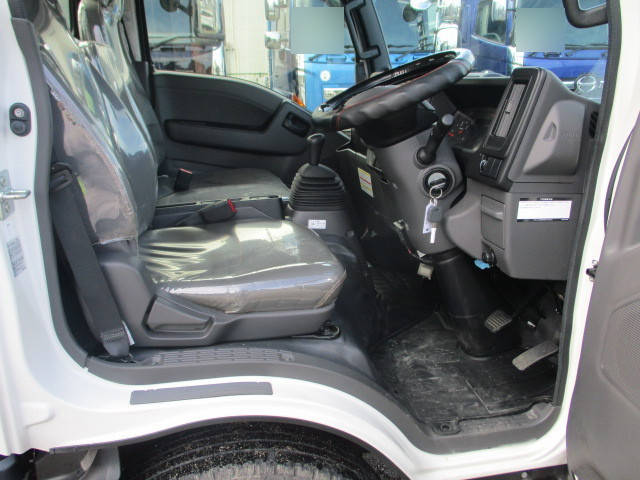 いすゞエルフクレーン3段小型（2t・3t）[写真23]