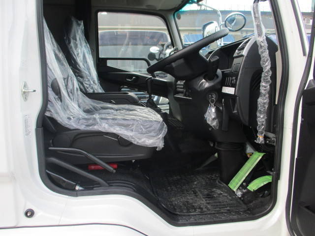 三菱ふそうファイター深ダンプ（土砂禁ダンプ）増トン（6t・8t）[写真18]