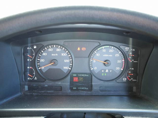 三菱ふそうファイターコンテナ専用車中型（4t）[写真37]