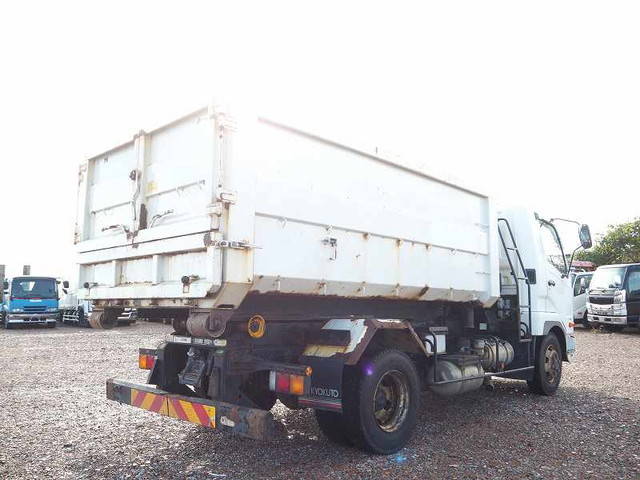 三菱ふそうファイターコンテナ専用車中型（4t）[写真04]