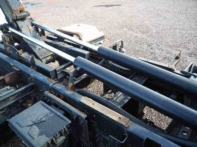 三菱ふそうファイターコンテナ専用車中型（4t）[写真08]