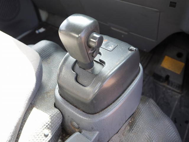 いすゞエルフパネルバン小型（2t・3t）[写真34]