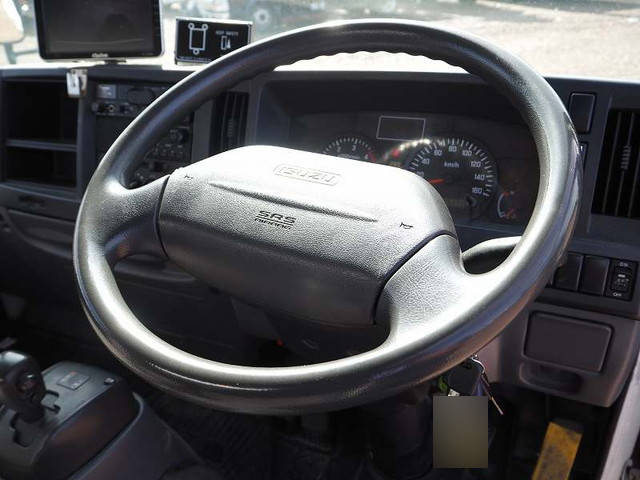 いすゞエルフパネルバン小型（2t・3t）[写真35]