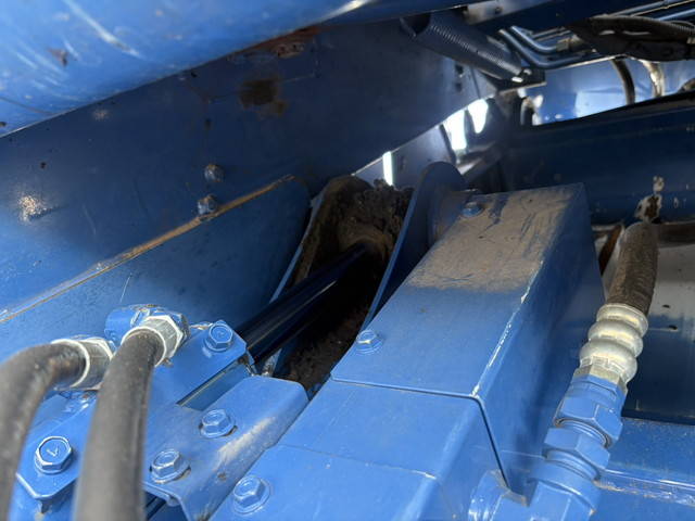 いすゞエルフパッカー車（塵芥車）小型（2t・3t）[写真10]