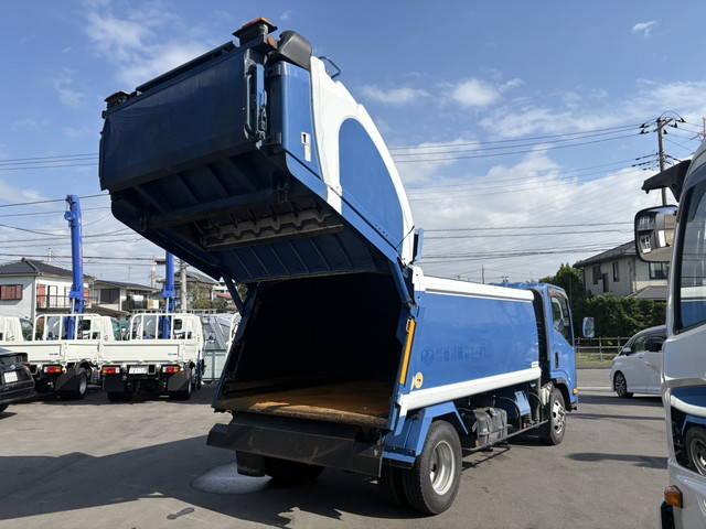いすゞエルフパッカー車（塵芥車）小型（2t・3t）[写真13]