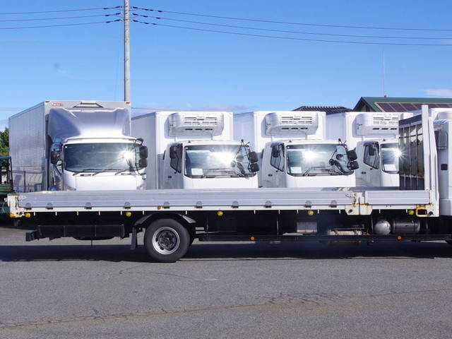 三菱ふそうファイターアルミブロック中型（4t）[写真15]