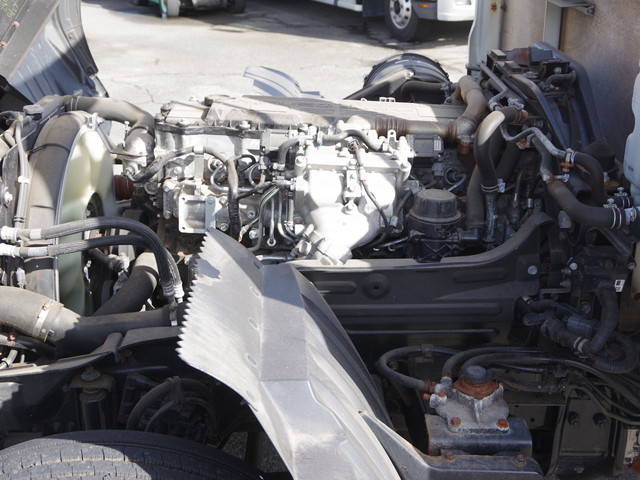 三菱ふそうファイターアルミブロック中型（4t）[写真22]