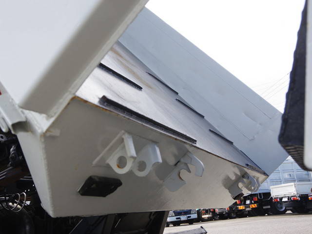 日野デュトロローダーダンプ小型（2t・3t）[写真13]