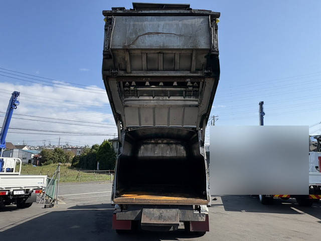 いすゞフォワードパッカー車（塵芥車）中型（4t）[写真10]