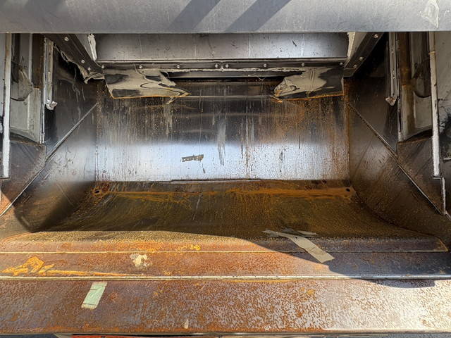 いすゞフォワードパッカー車（塵芥車）中型（4t）[写真09]