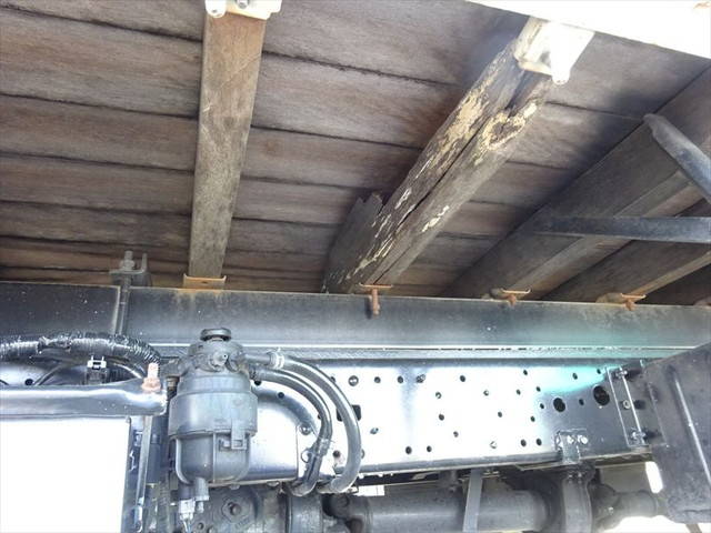 日野デュトロ平ボディ小型（2t・3t）[写真14]