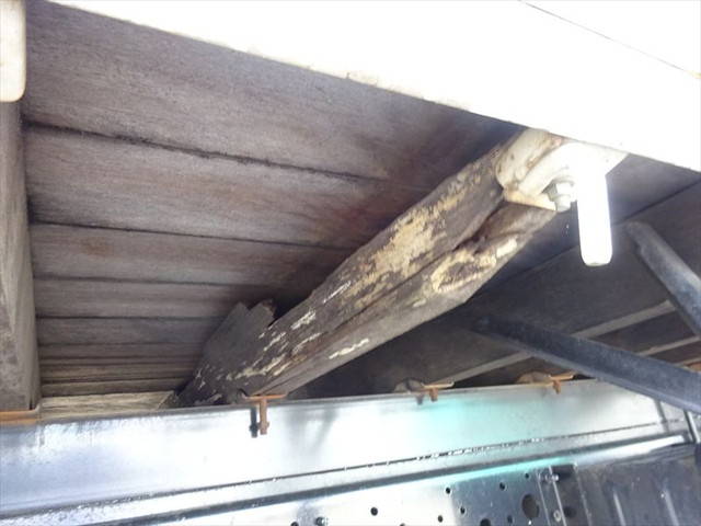 日野デュトロ平ボディ小型（2t・3t）[写真18]