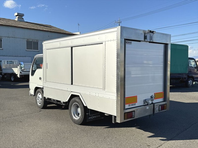 マツダタイタンバキュームカー小型（2t・3t）[写真02]