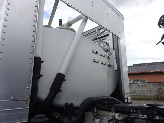 マツダタイタンバキュームカー小型（2t・3t）[写真38]