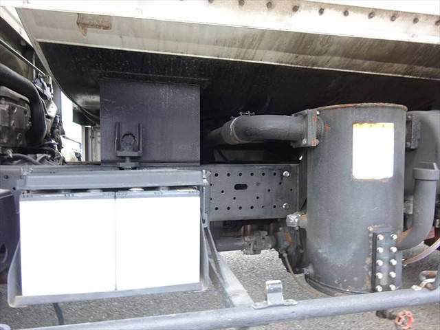 マツダタイタンバキュームカー小型（2t・3t）[写真06]