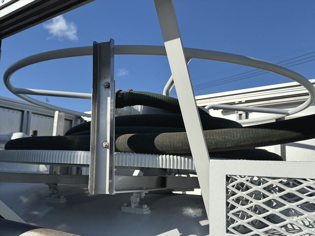 マツダタイタンバキュームカー小型（2t・3t）[写真09]