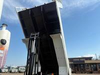 三菱ふそうスーパーグレートダンプ大型（10t）[写真14]