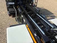 三菱ふそうキャンターコンテナ専用車小型（2t・3t）[写真10]