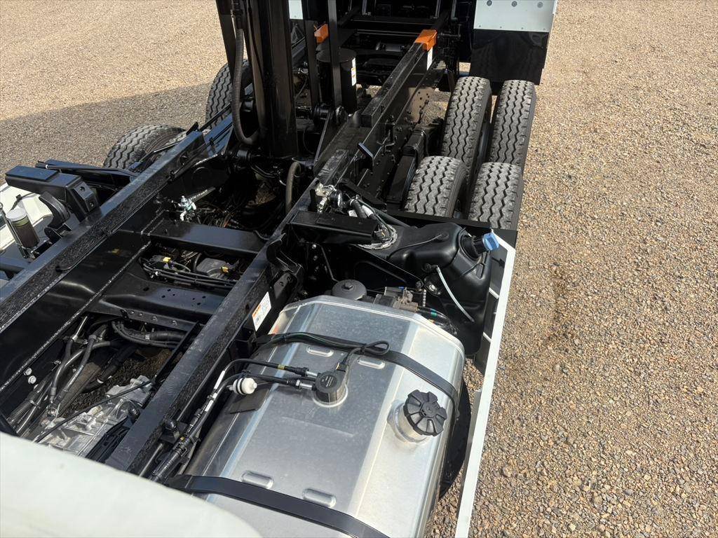 三菱ふそうスーパーグレートダンプ大型（10t）[写真14]