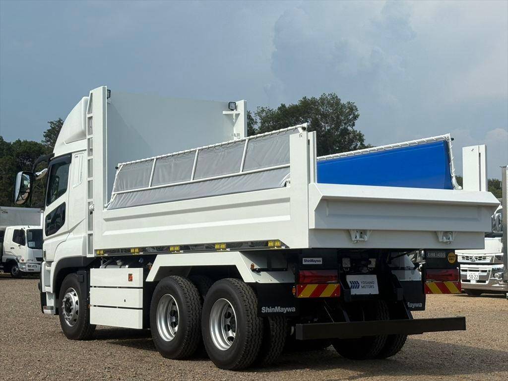 三菱ふそうスーパーグレートダンプ大型（10t）[写真03]
