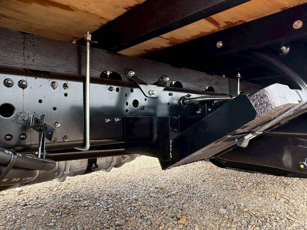 三菱ふそうファイタークレーン4段中型（4t）[写真12]